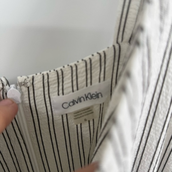 Calvin Klein NWT White Black vertical Stripes Tie Front v neck Jumpsuit size 8 - Picture 7 of 9
